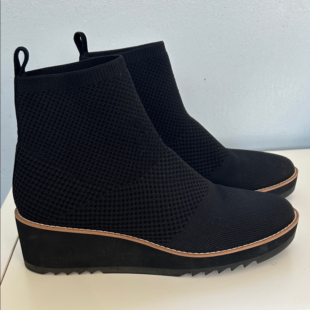 Eileen Fisher London Recycled Stretch Knit Bootie